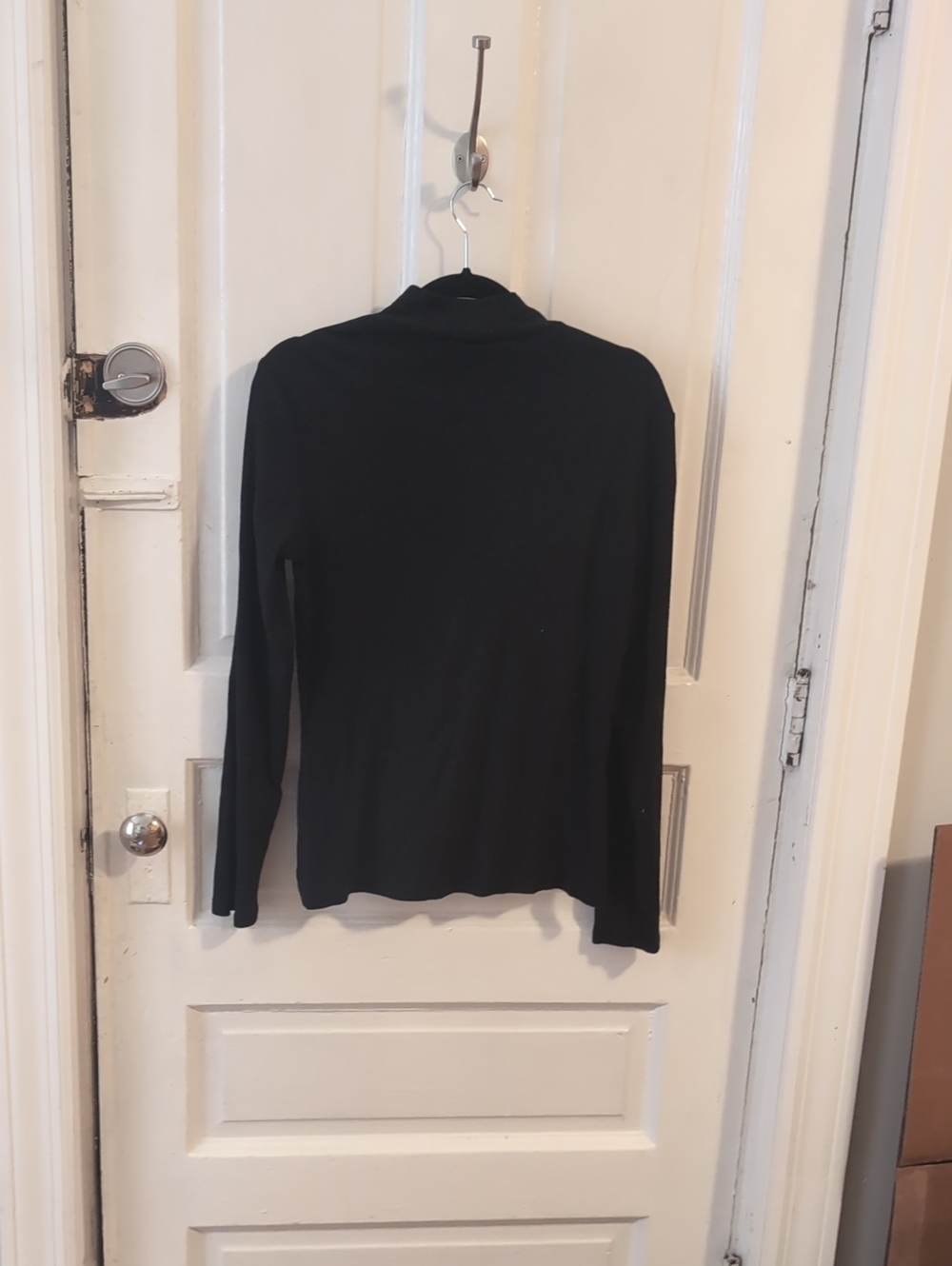 Classic Black Long-Sleeve Women's Ribbed Mock Turtleneco Top